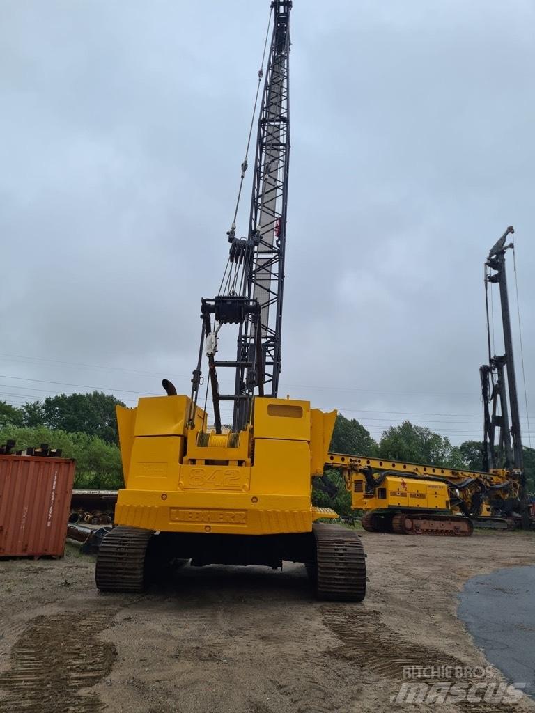 Liebherr HS 842 HD Верижни кранове
