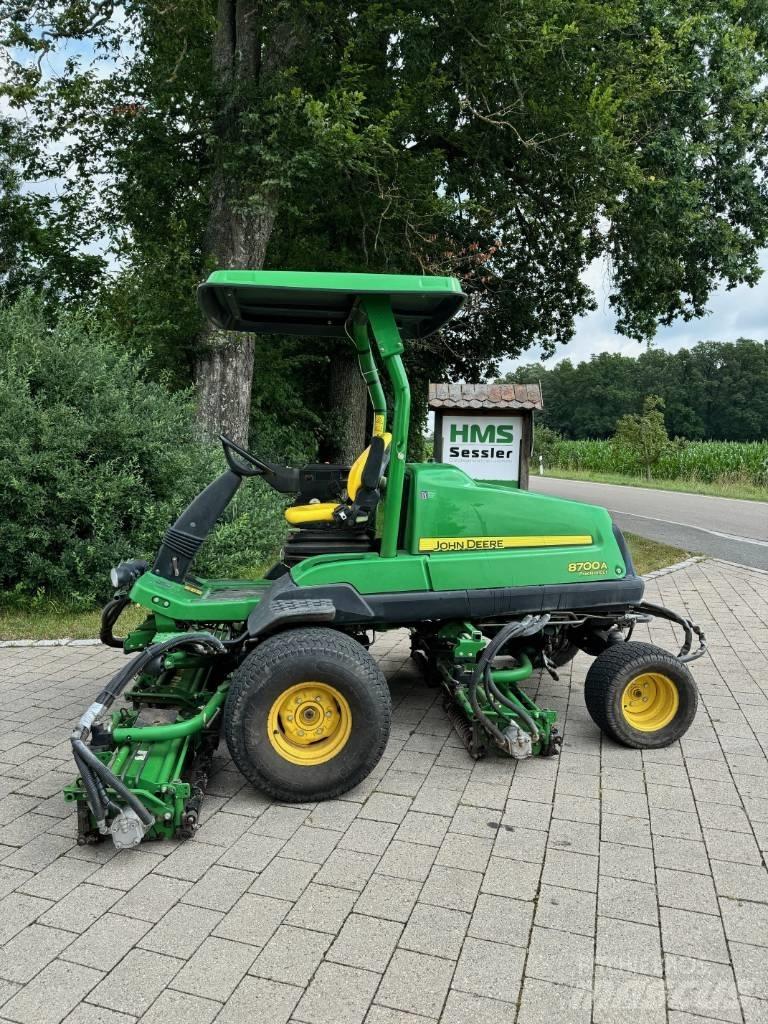 John Deere 8700 A Косачки за Fairway