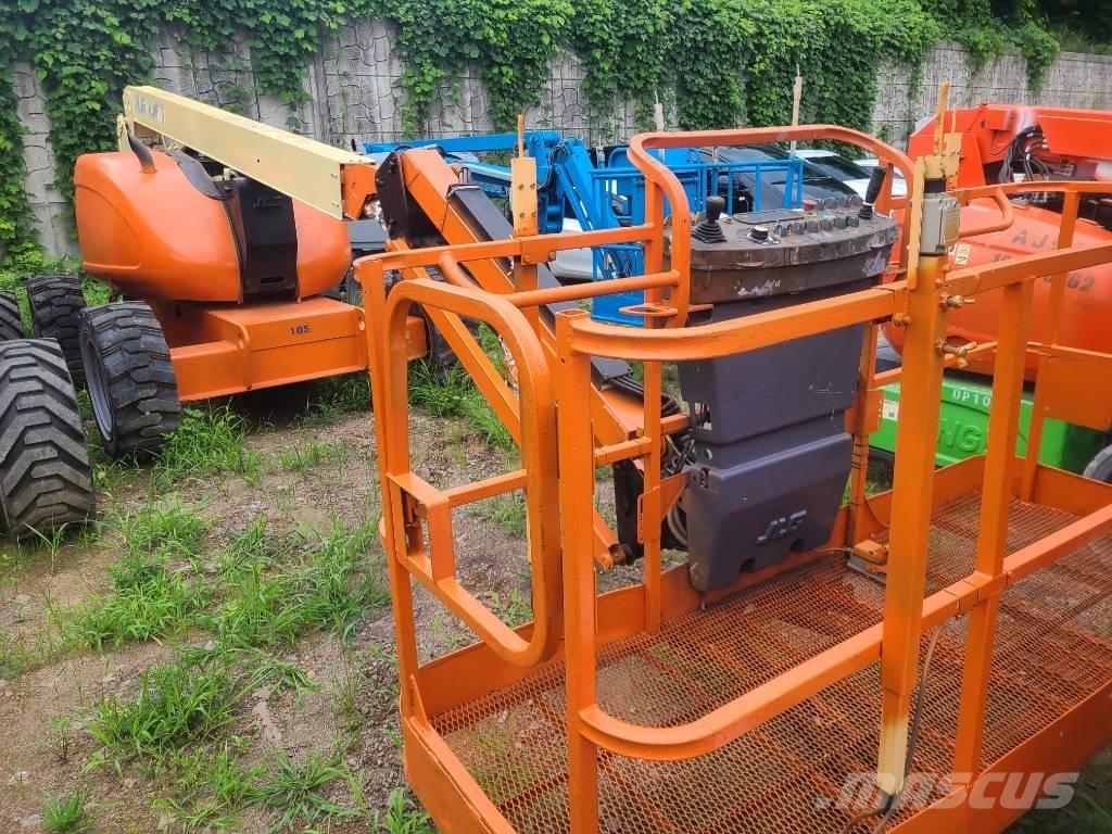 JLG 600 AJ Съчленени стрелови подемници