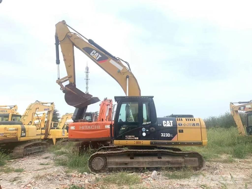 CAT 323 D Верижен екскаватор