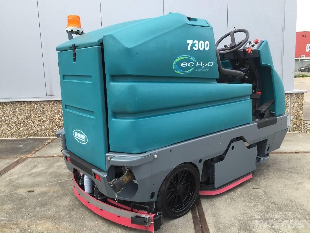 Tennant 7300 Автоматични метачки с четки