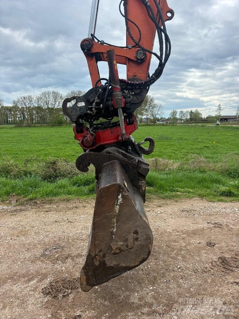Hitachi ZX 140 W T-3 Колесни екскаватори