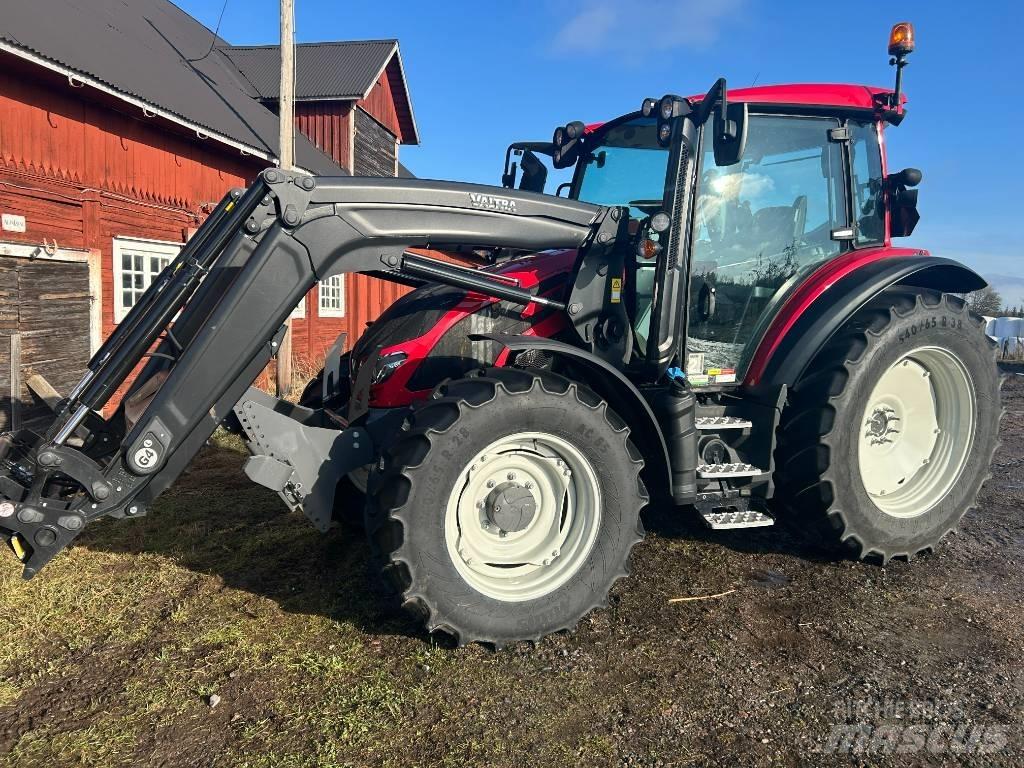 Valtra G 115 HT Трактори