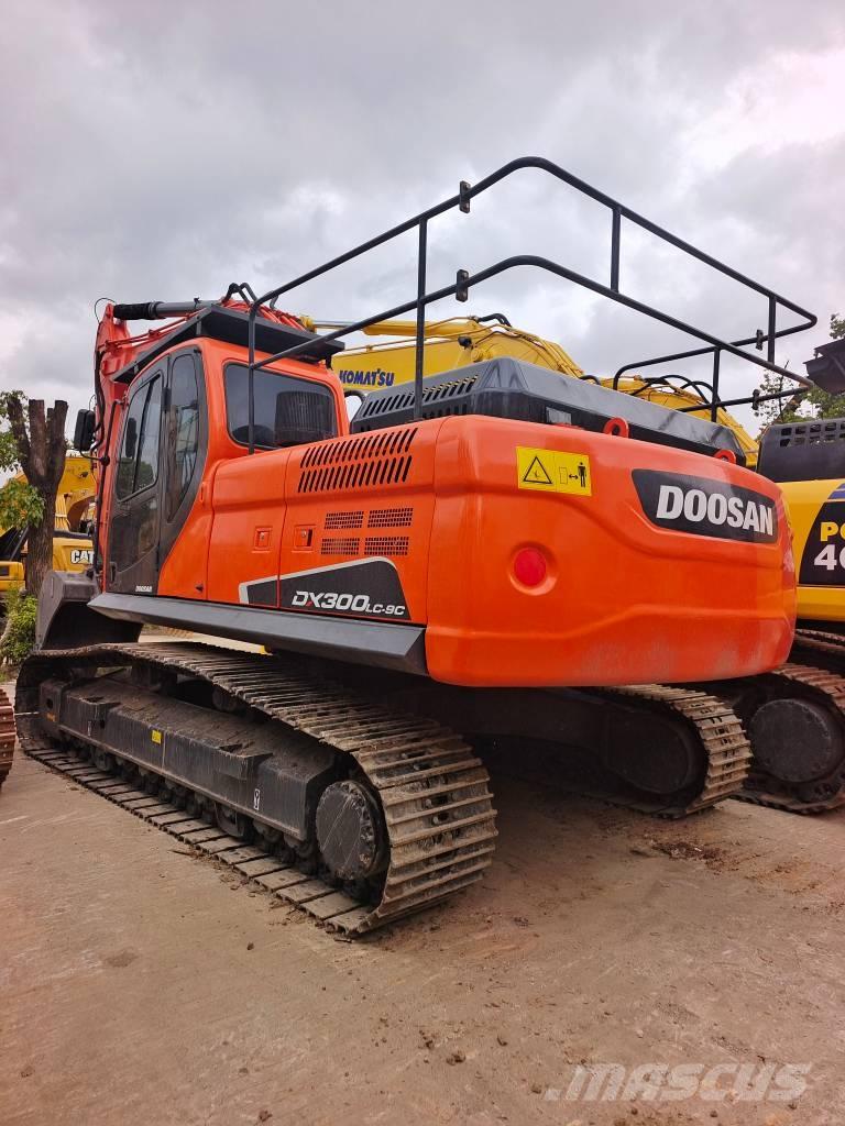 Doosan DX 300LC Верижен екскаватор