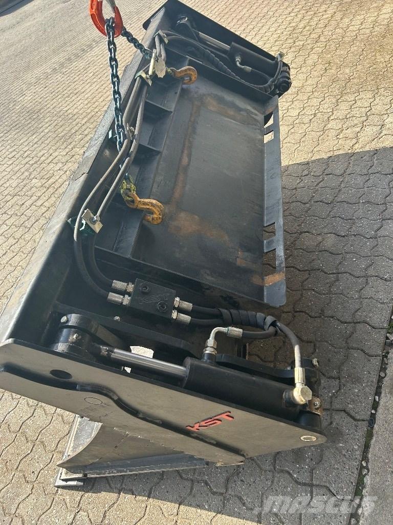  KST 4 i en skovl Кофи