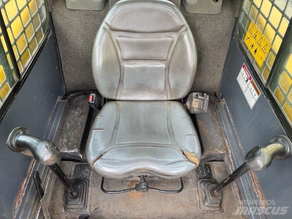 Gehl 6640 Мини товарачи
