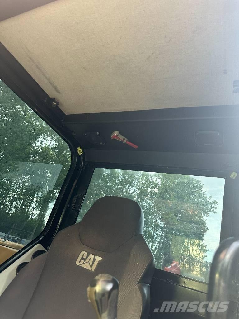 CAT 307E2 Верижен екскаватор