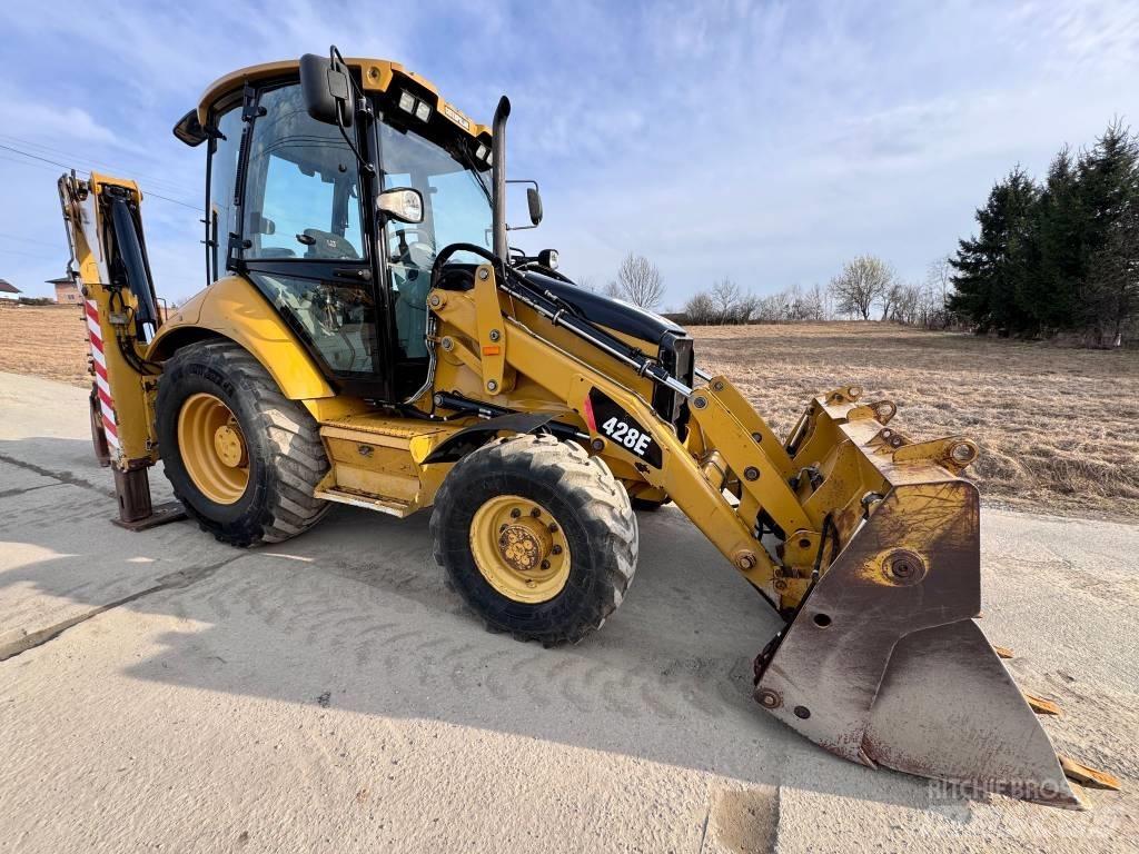 CAT 428 E Товарач със заден ексватор