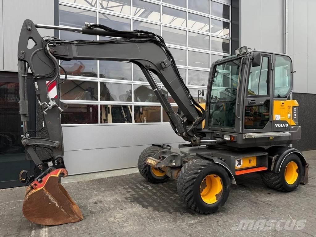 Volvo EW60E | A/C Средни екскаватори 7т - 12т