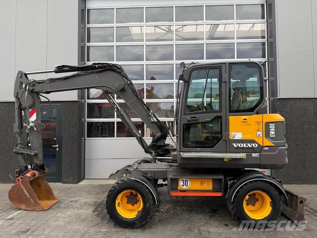 Volvo EW60E | A/C Средни екскаватори 7т - 12т