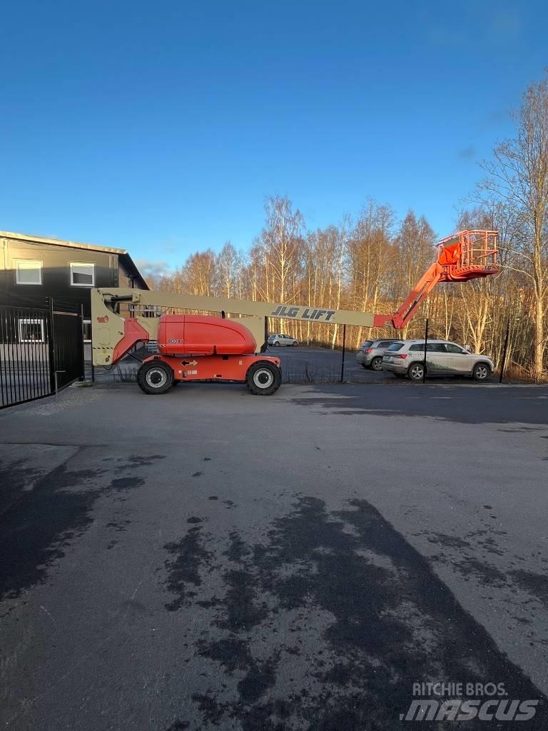 JLG 800 AJ Съчленени стрелови подемници