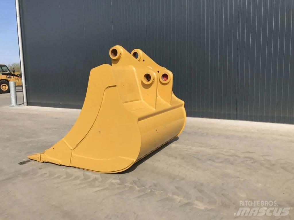 CAT 326GC Кофи
