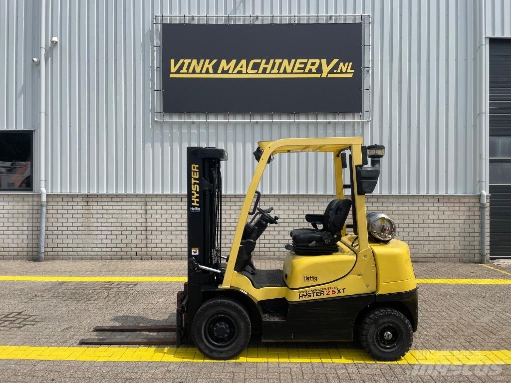 Hyster H 2.5 XT Камиони с АГУ