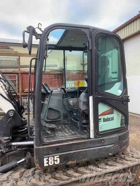 Bobcat E 85 Средни екскаватори 7т - 12т