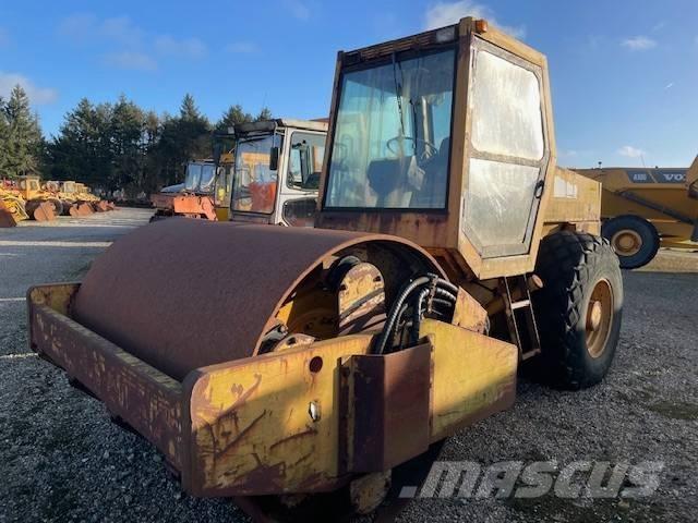 Komatsu JV110WA-HD Еднобарабанни ролки
