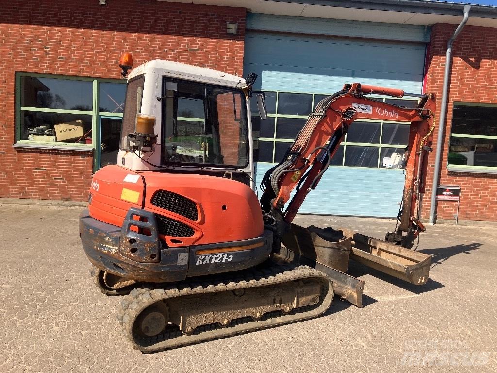 Kubota KX121-3 Мини екскаватори < 7 т