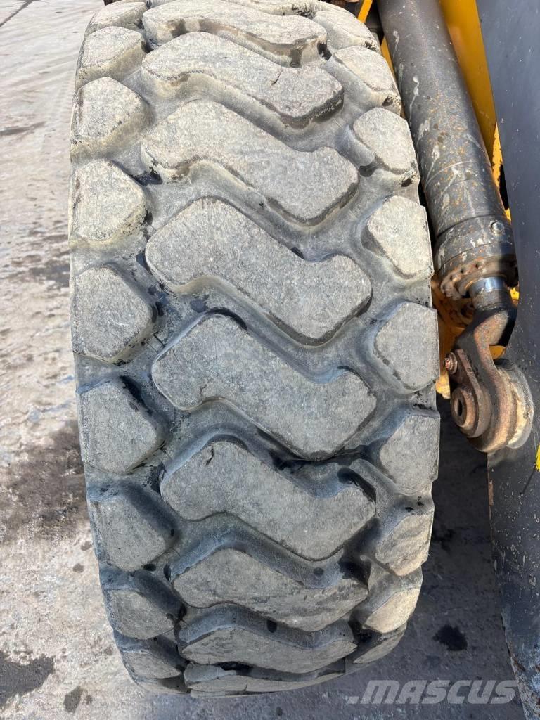 Volvo L 90 H Колесни товарачи