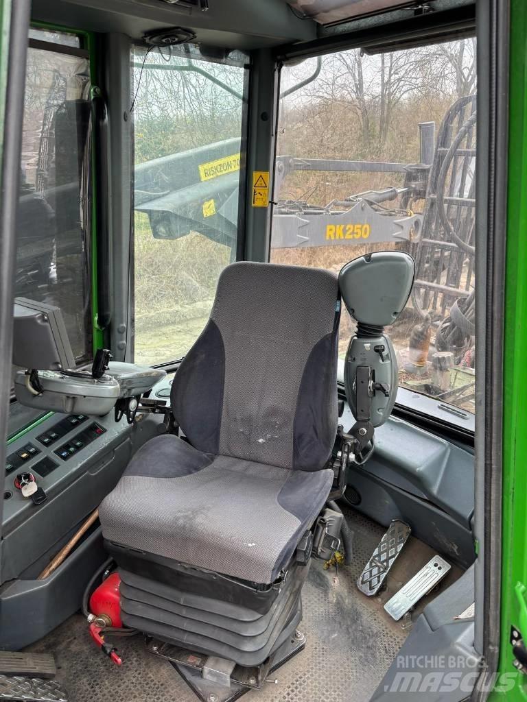 John Deere 1110 D Форуардери