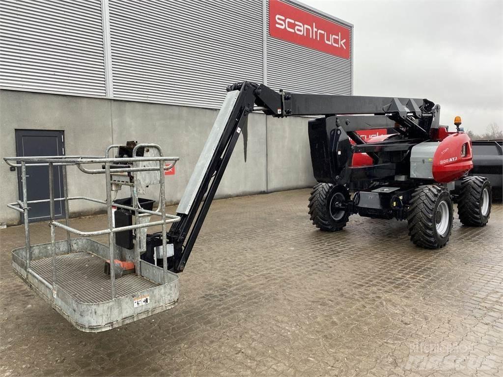 Manitou 200ATJ RC Съчленени стрелови подемници