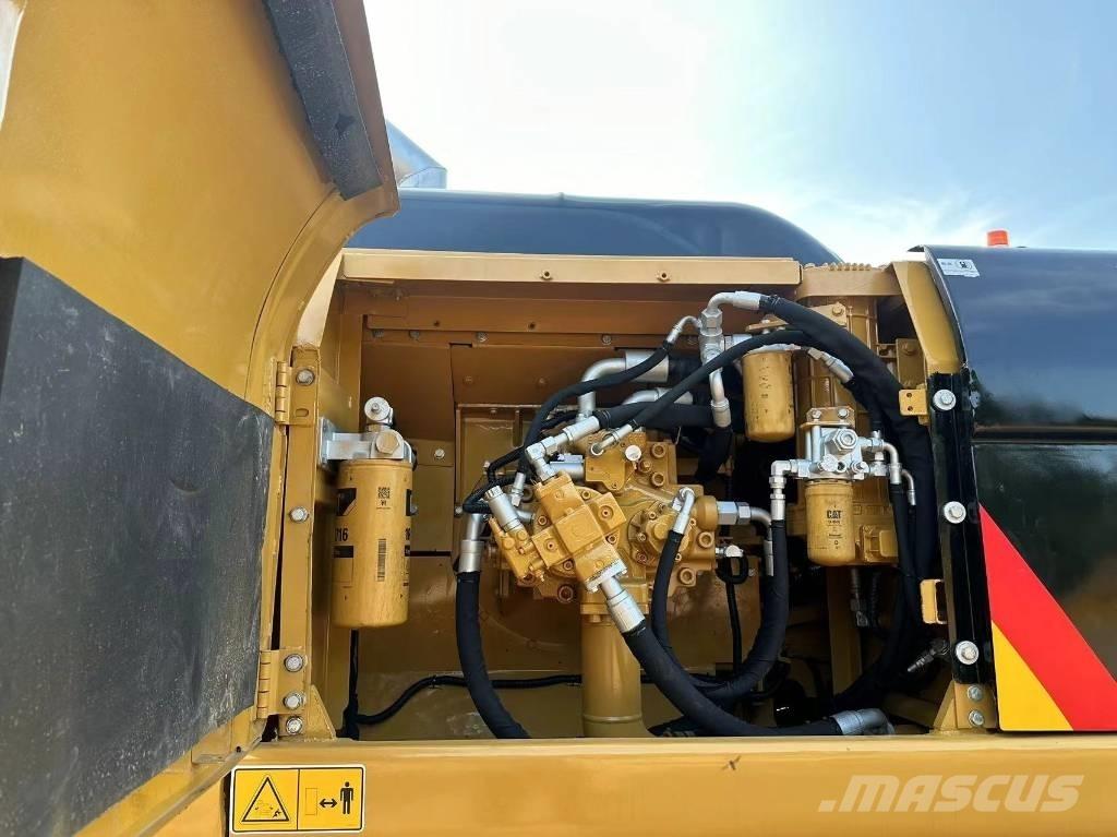 CAT 330 D L Верижен екскаватор