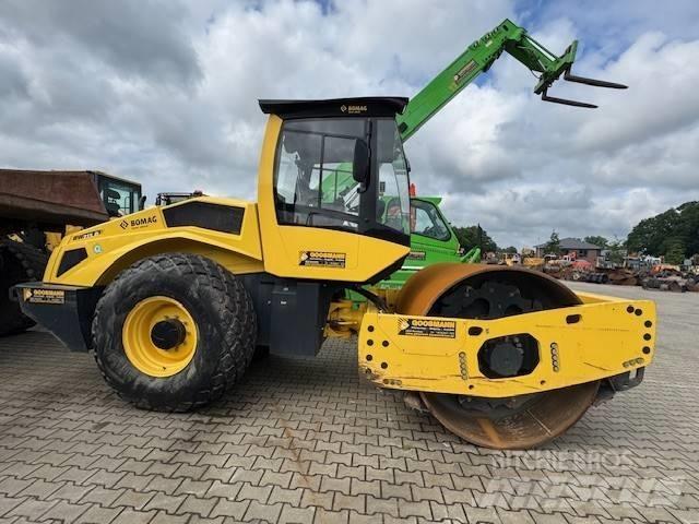 Bomag BW 213 D -5 Еднобарабанни ролки
