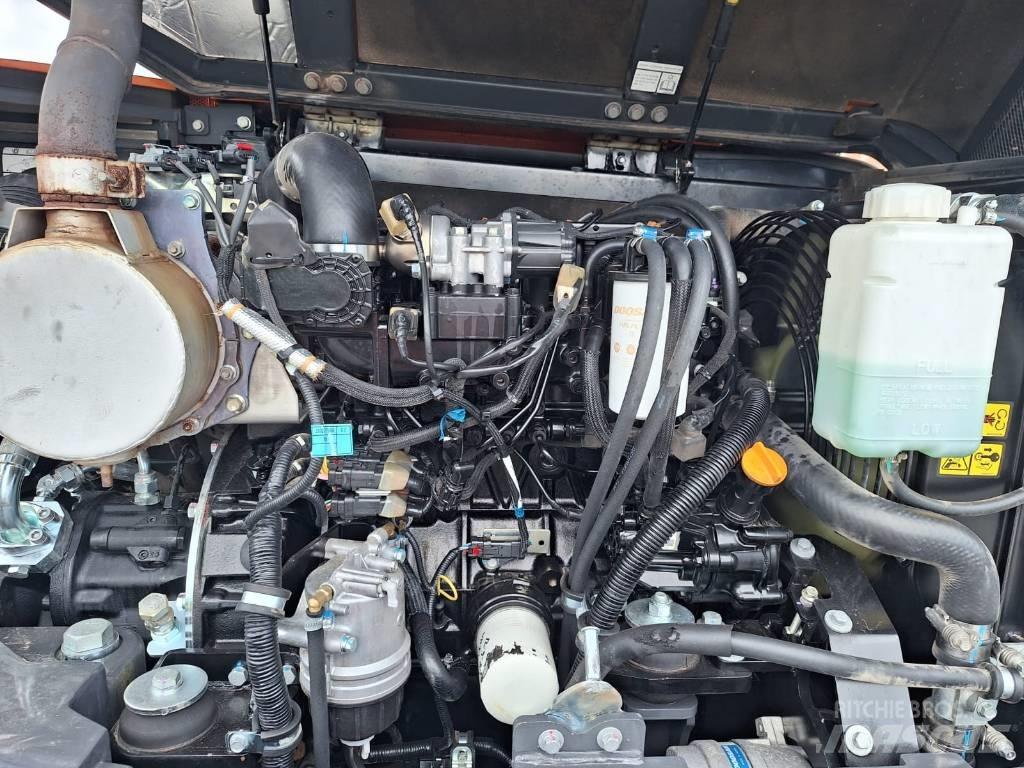 Doosan DX 85 R Верижен екскаватор