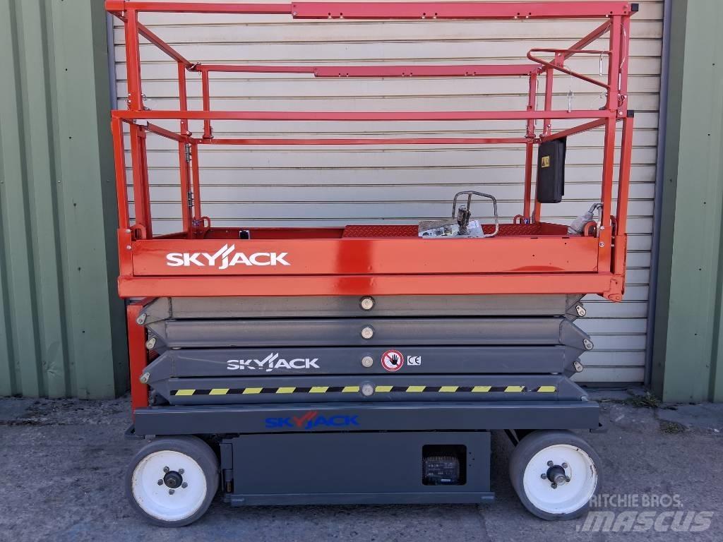 SkyJack SJ III 4626 Ножични работни платформи
