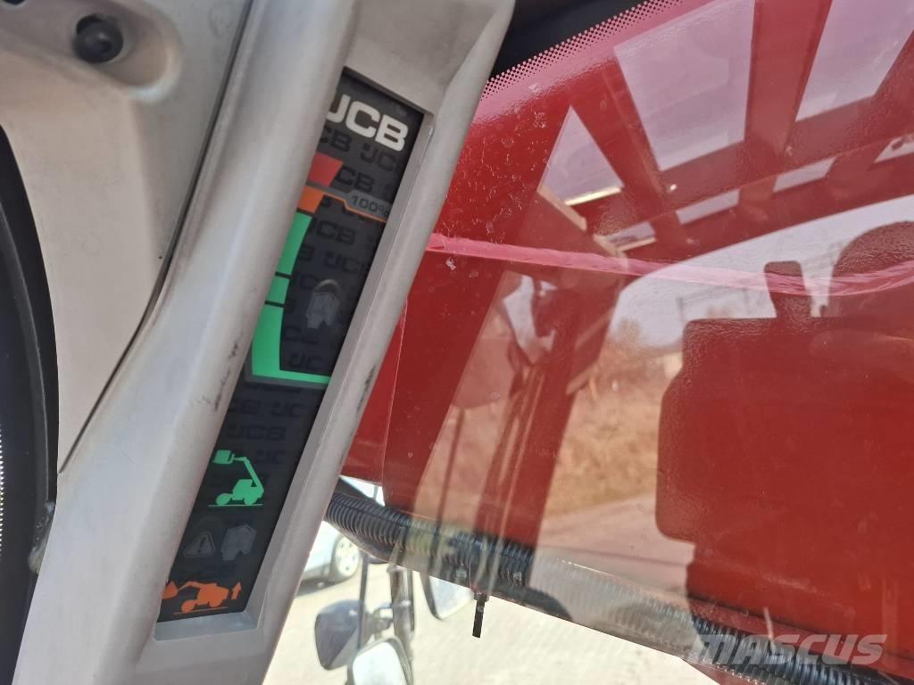 JCB 540-180 Телескопични челни товарачи
