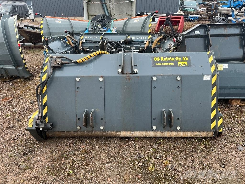 Stark HK1000 Разстилачки на пясък и сол