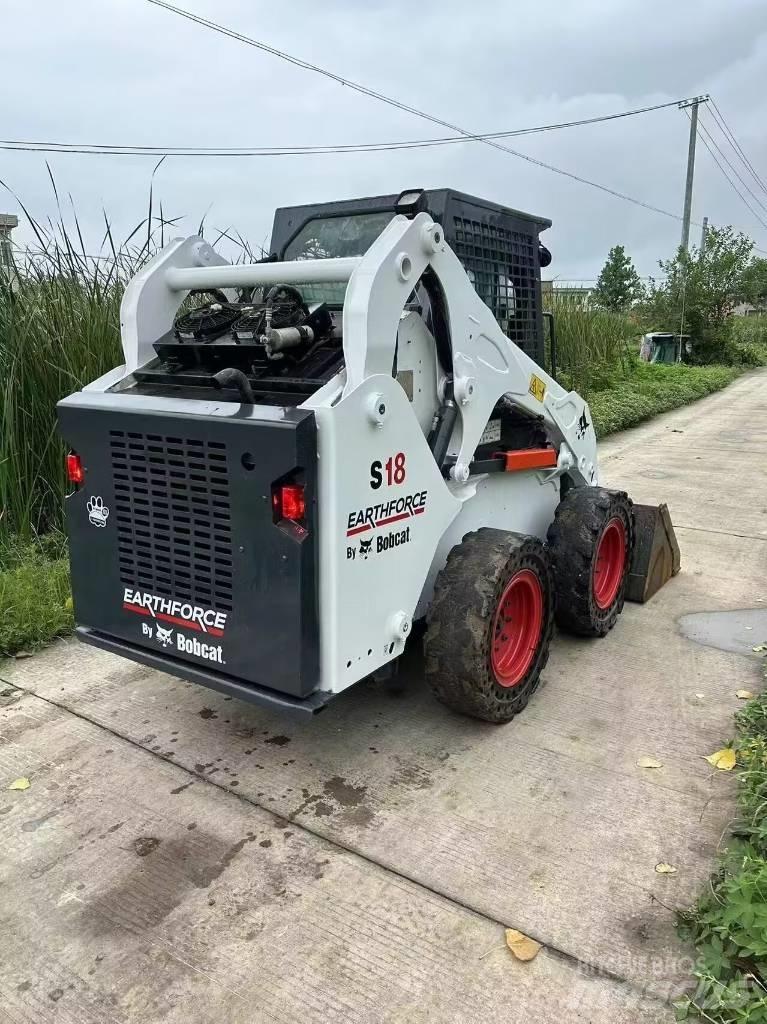 Bobcat S 18 Мини товарачи
