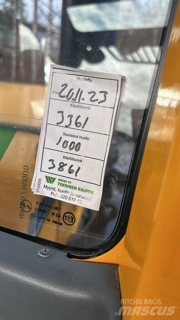 Wille 465 Компактни трактори