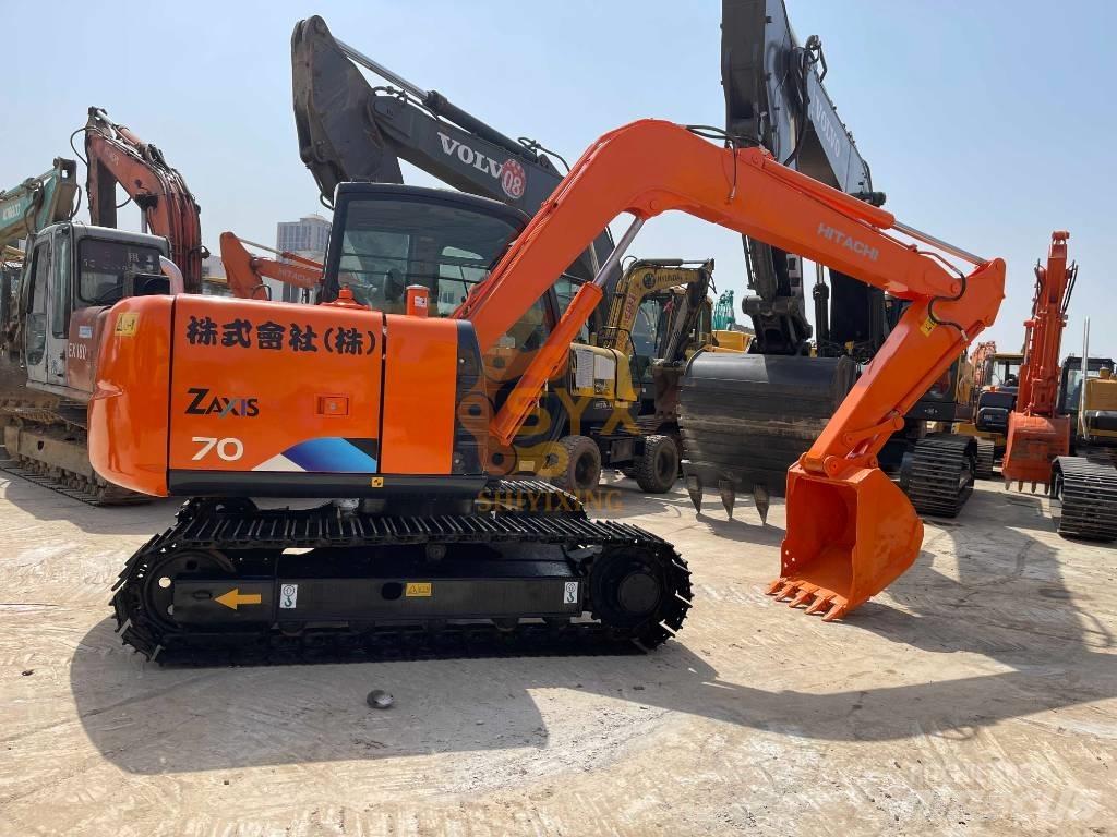 Hitachi ZX 70 Средни екскаватори 7т - 12т