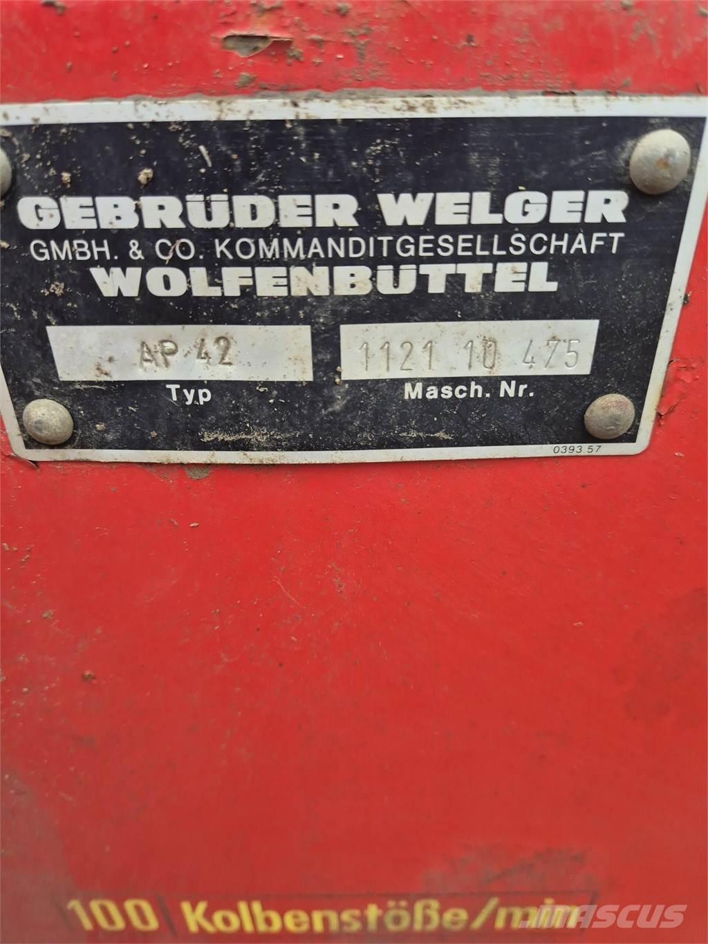 Welger AP42 Балопреси квадратни
