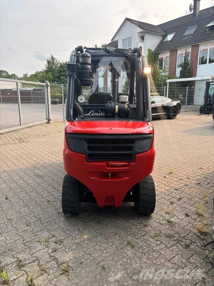 Linde H 30 D Дизелови камиони
