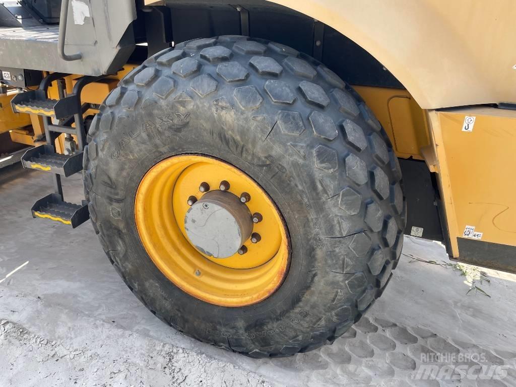 Volvo SD 115 B Еднобарабанни ролки
