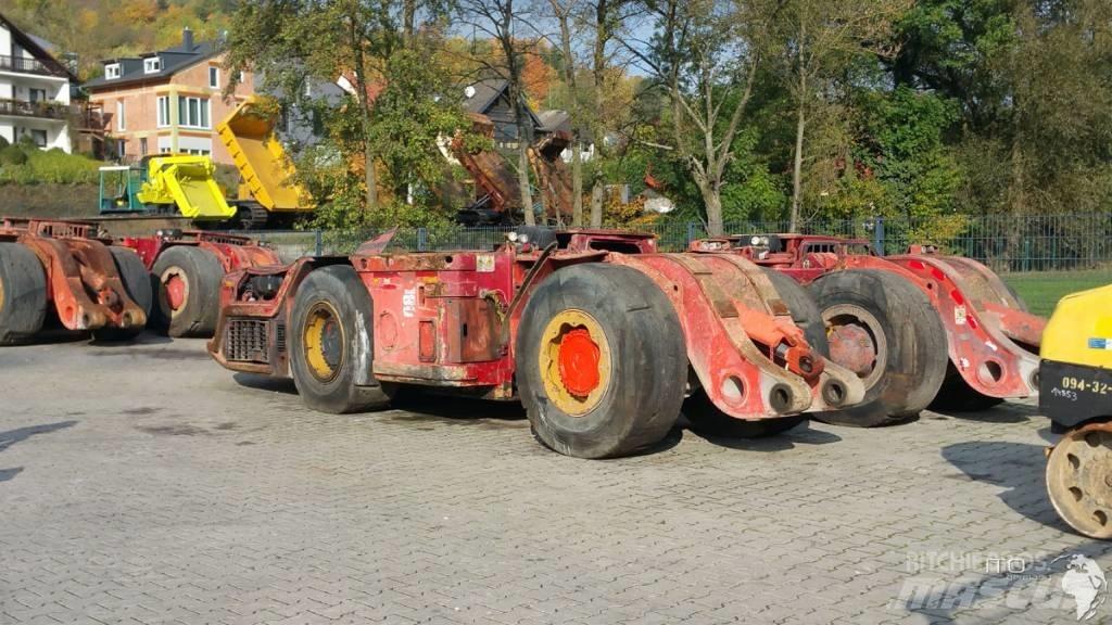 Sandvik LH208 Подземни товарачи