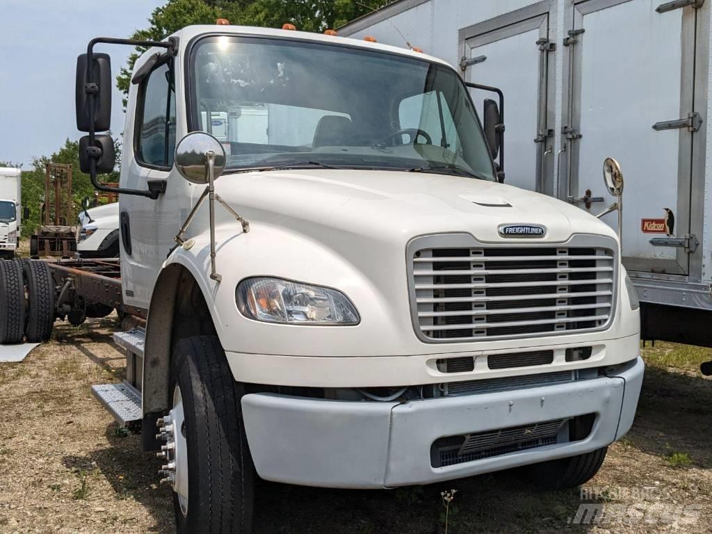 Freightliner M2106 Шаси кабини