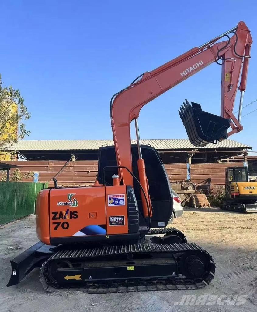 Hitachi 70 Мини екскаватори < 7 т