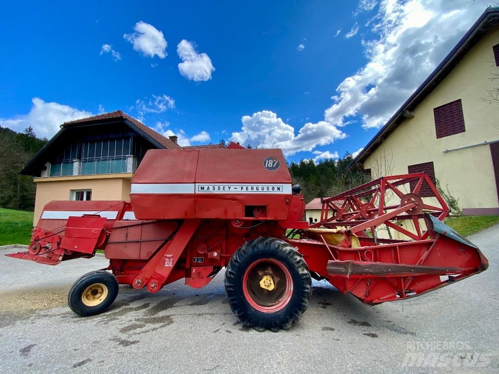 Massey Ferguson 187 Комбайни