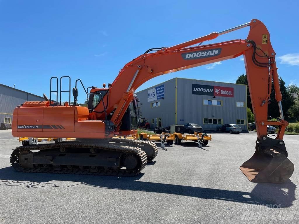 Doosan DX 225 LC-3 Верижен екскаватор