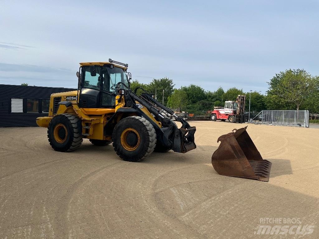 JCB 426 E HT Колесни товарачи