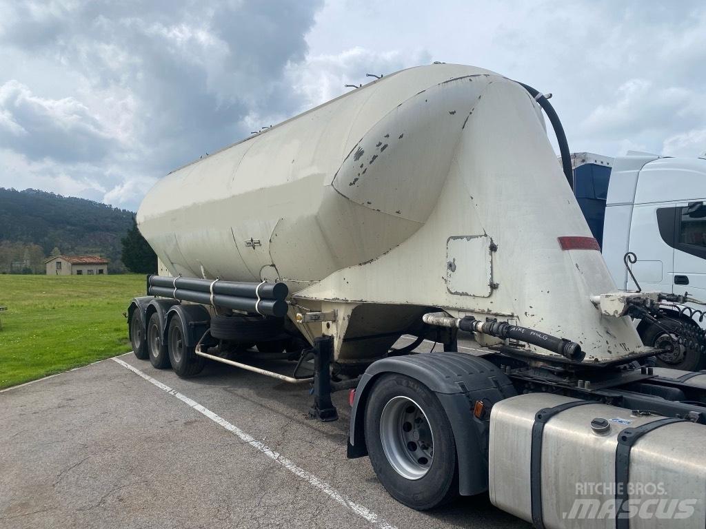 Spitzer SF2439PI Полуремаркета цистерни

