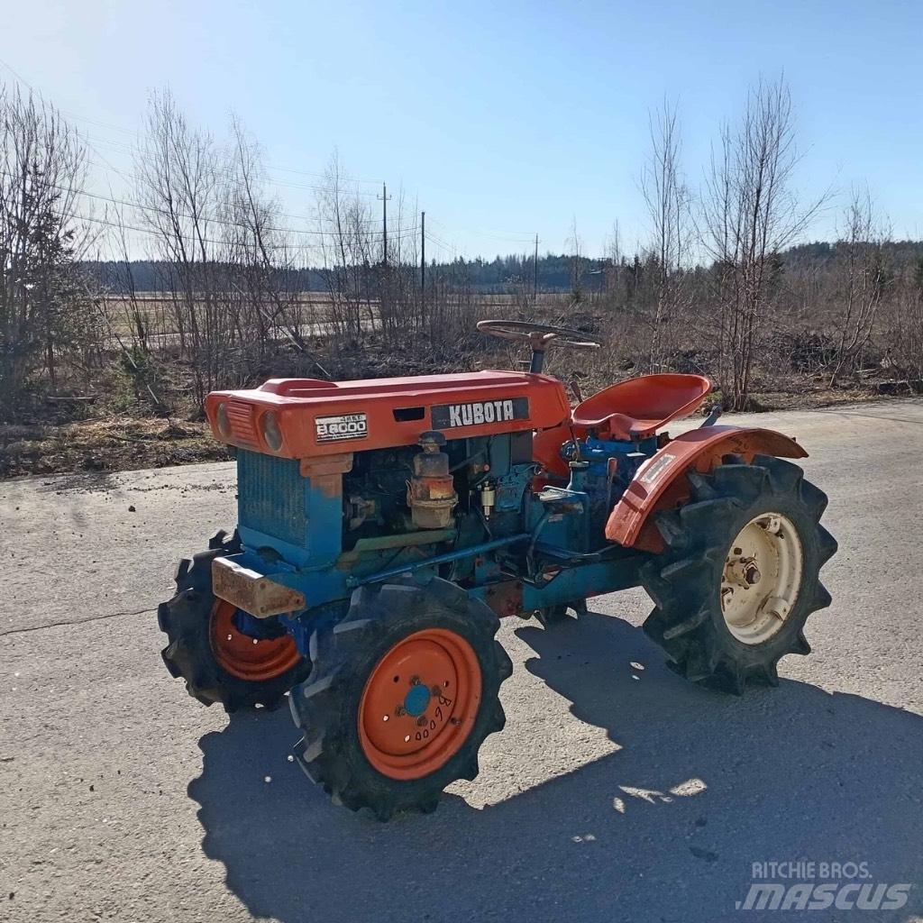 Kubota B 6000 Трактори