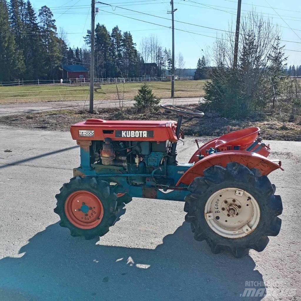 Kubota B 6000 Трактори