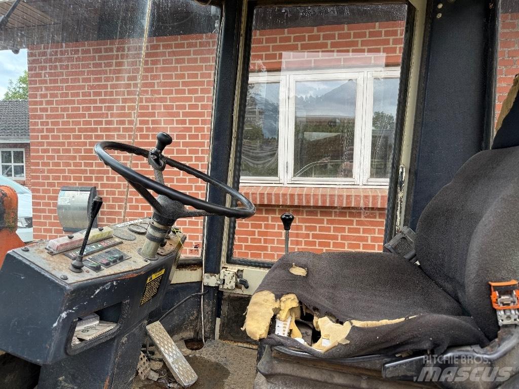 Schaeff SKL 821 Колесни товарачи