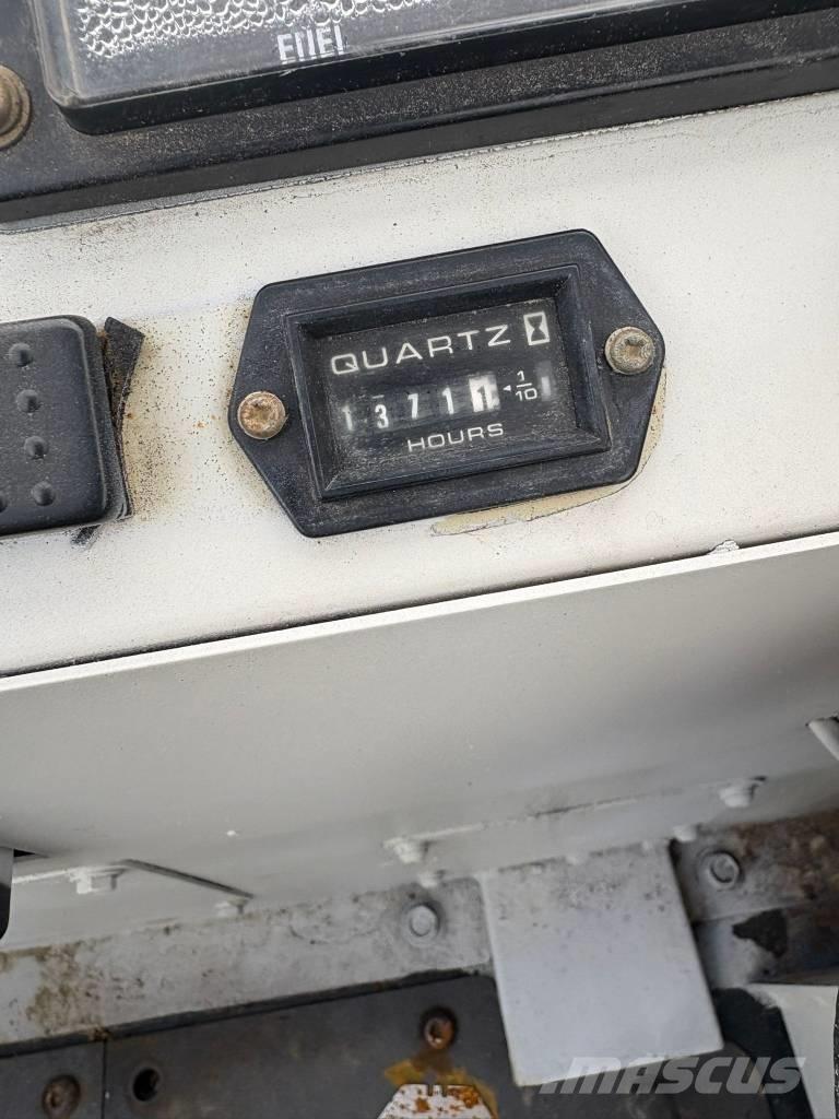 IHI IC 35 Верижни дъмпери