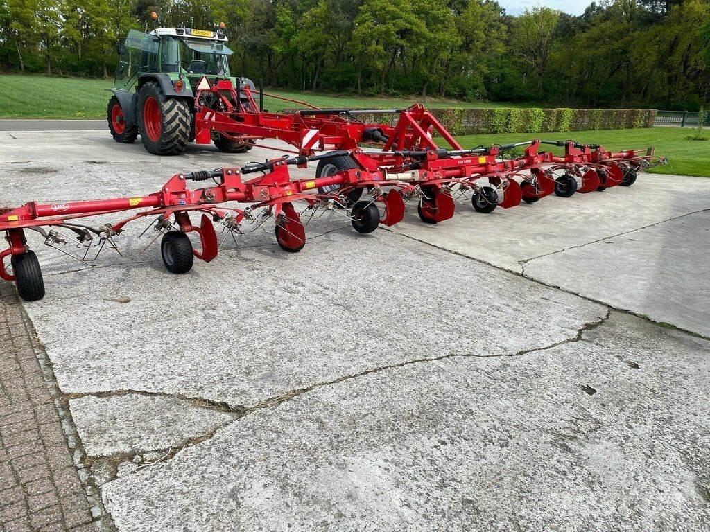 Lely 1250 Гребла и сенообръщачки