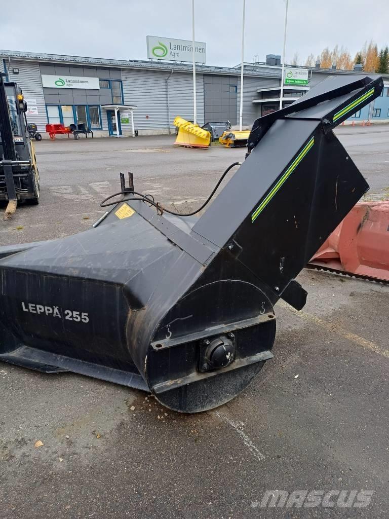 Leppä Leppä 255 Снегохвъргачки
