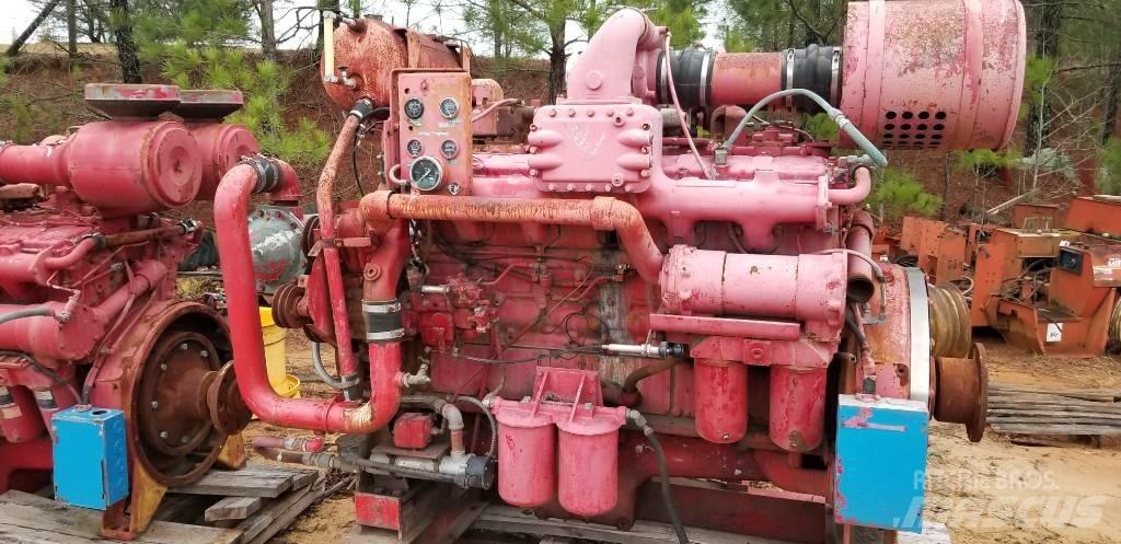 Cummins VT1710 Двигатели