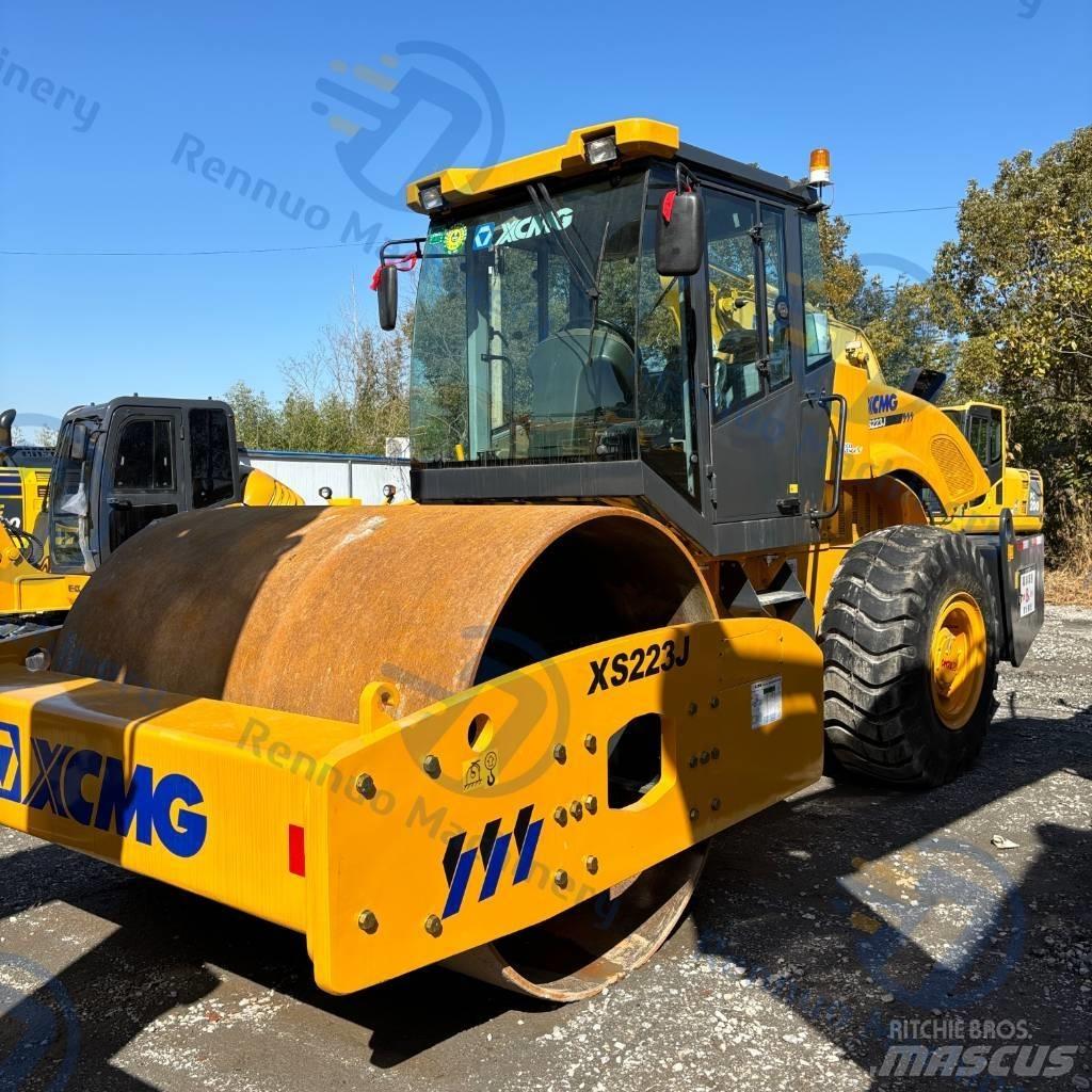 XCMG XS223J Еднобарабанни ролки
